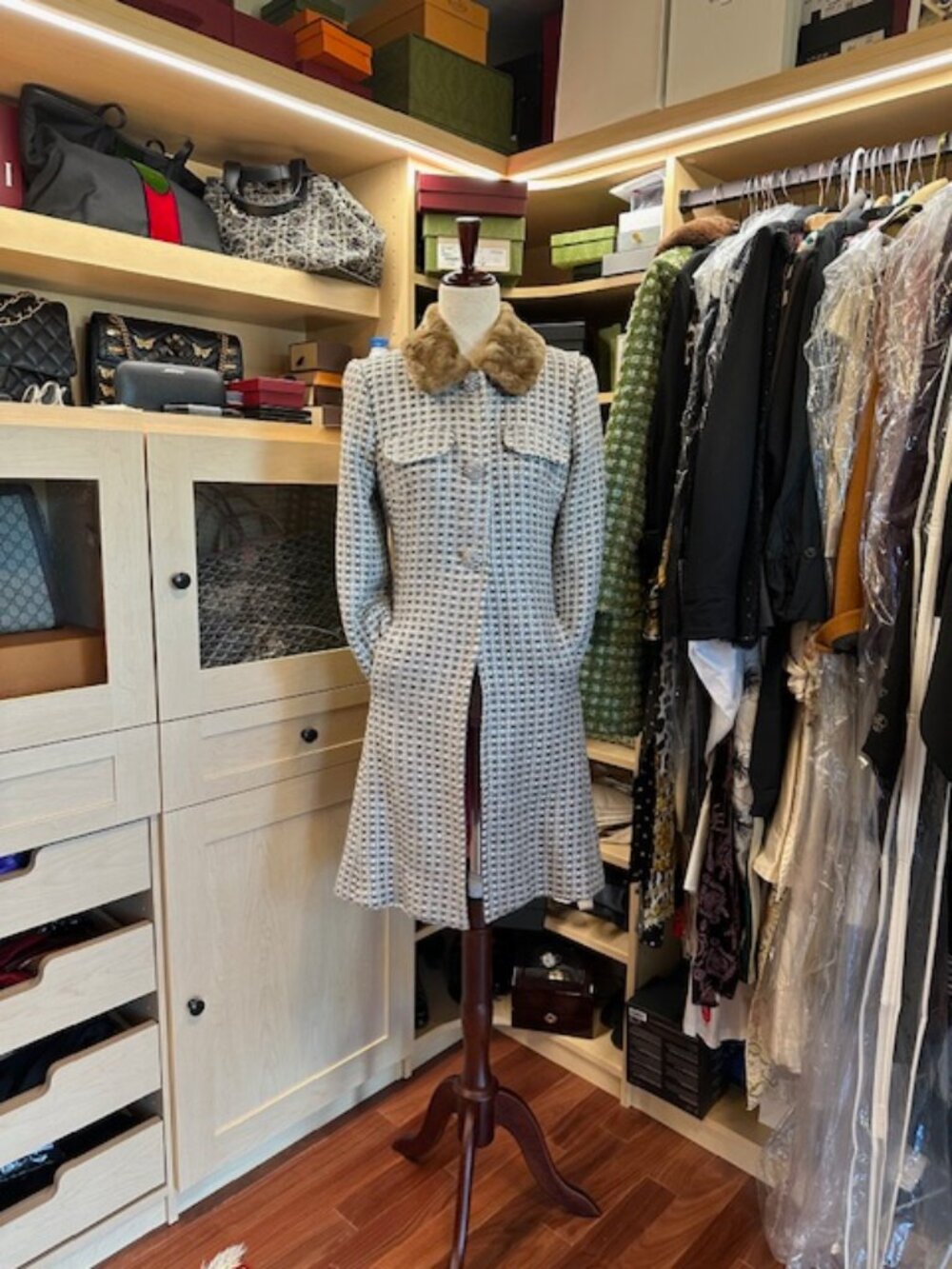Trina Turk Size 6 Tweed Pattern Metallic Coat